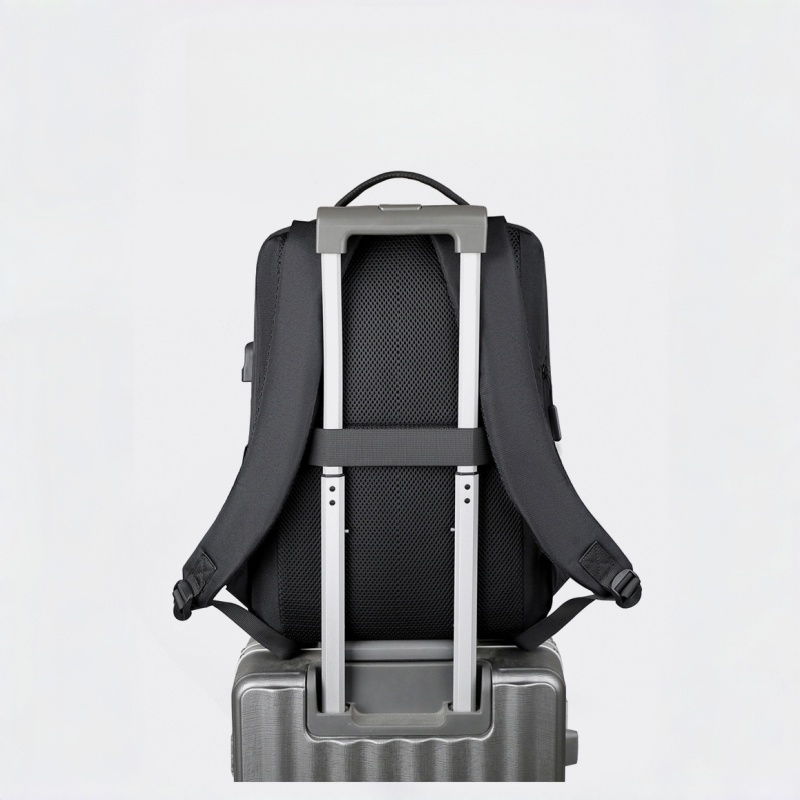 Lightweight Men's Backpack - Image 6
